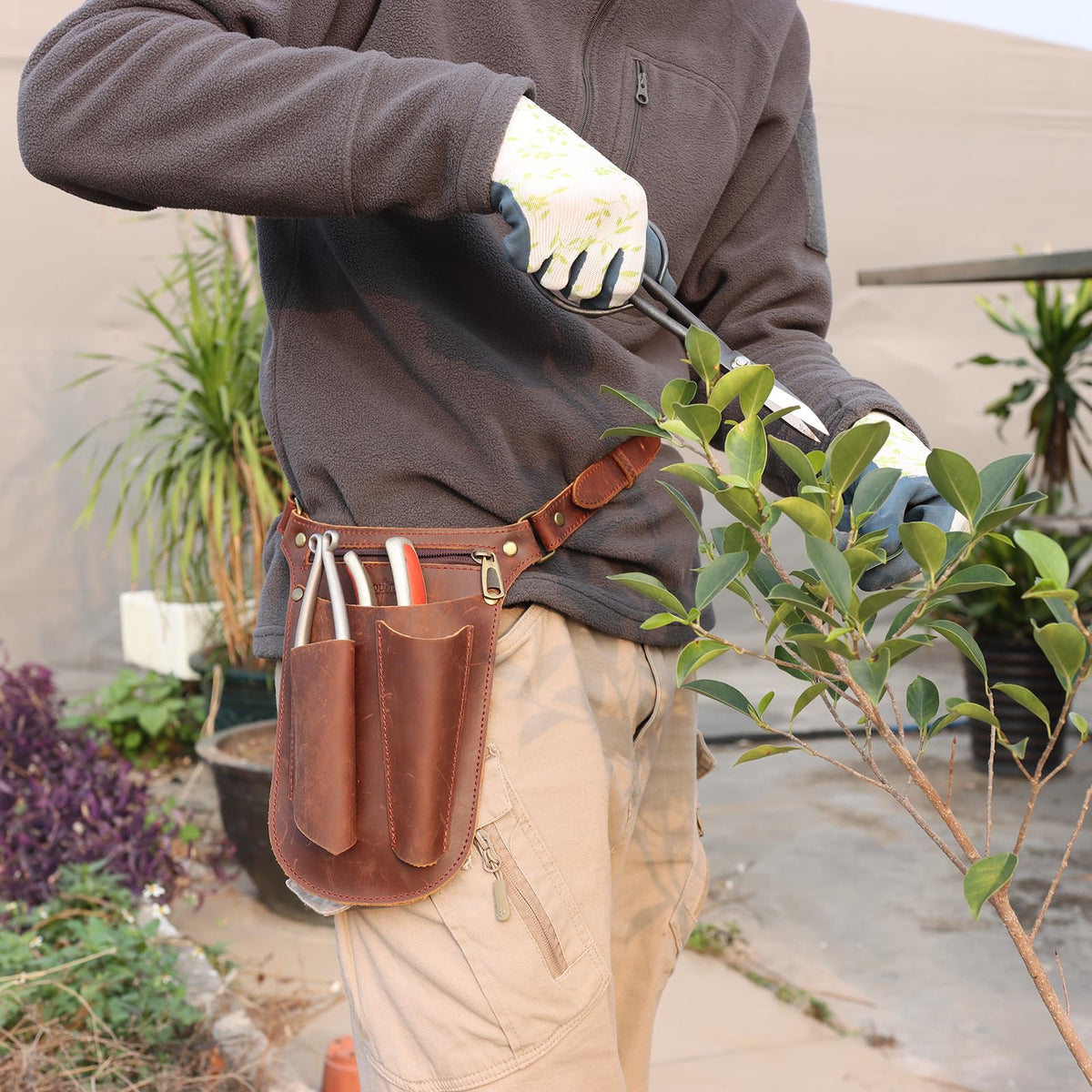 Brown Leather Gardening Tool Belt with 4 Pockets N758