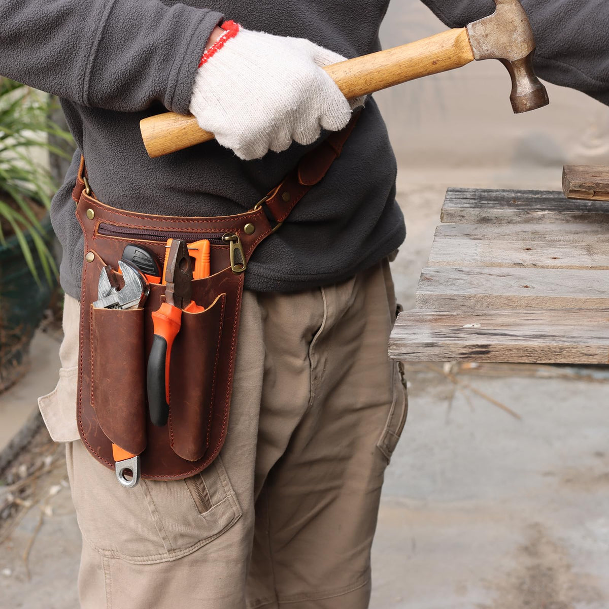 Brown Leather Gardening Tool Belt with 4 Pockets N758